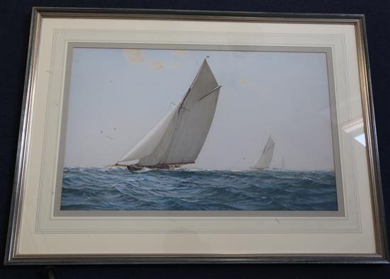 § Montague Dawson (1890-1973) Racing yachts at sea 16.5 x 26.25in.